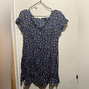 5/$20 forever 21 floral mini dress